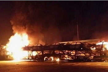 20輛比亞迪秦燒成了灰 電池沒爆炸